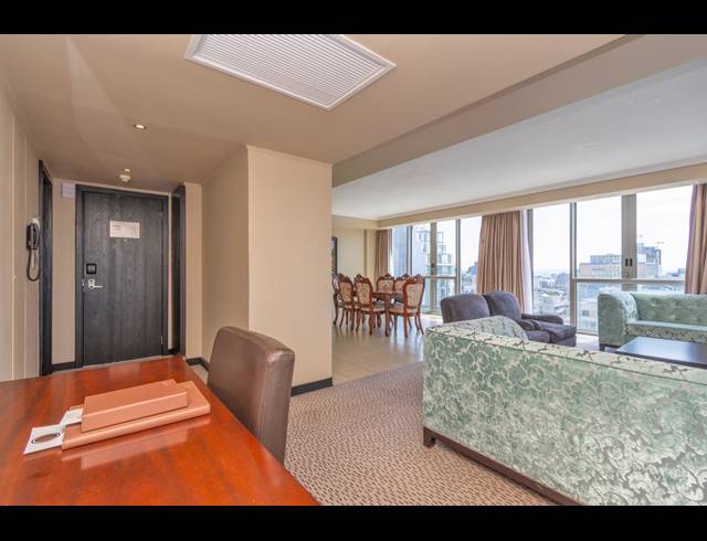 3 BEDROOM APARTMENT TO LET IN CAPE TOWN CITY CENTRE